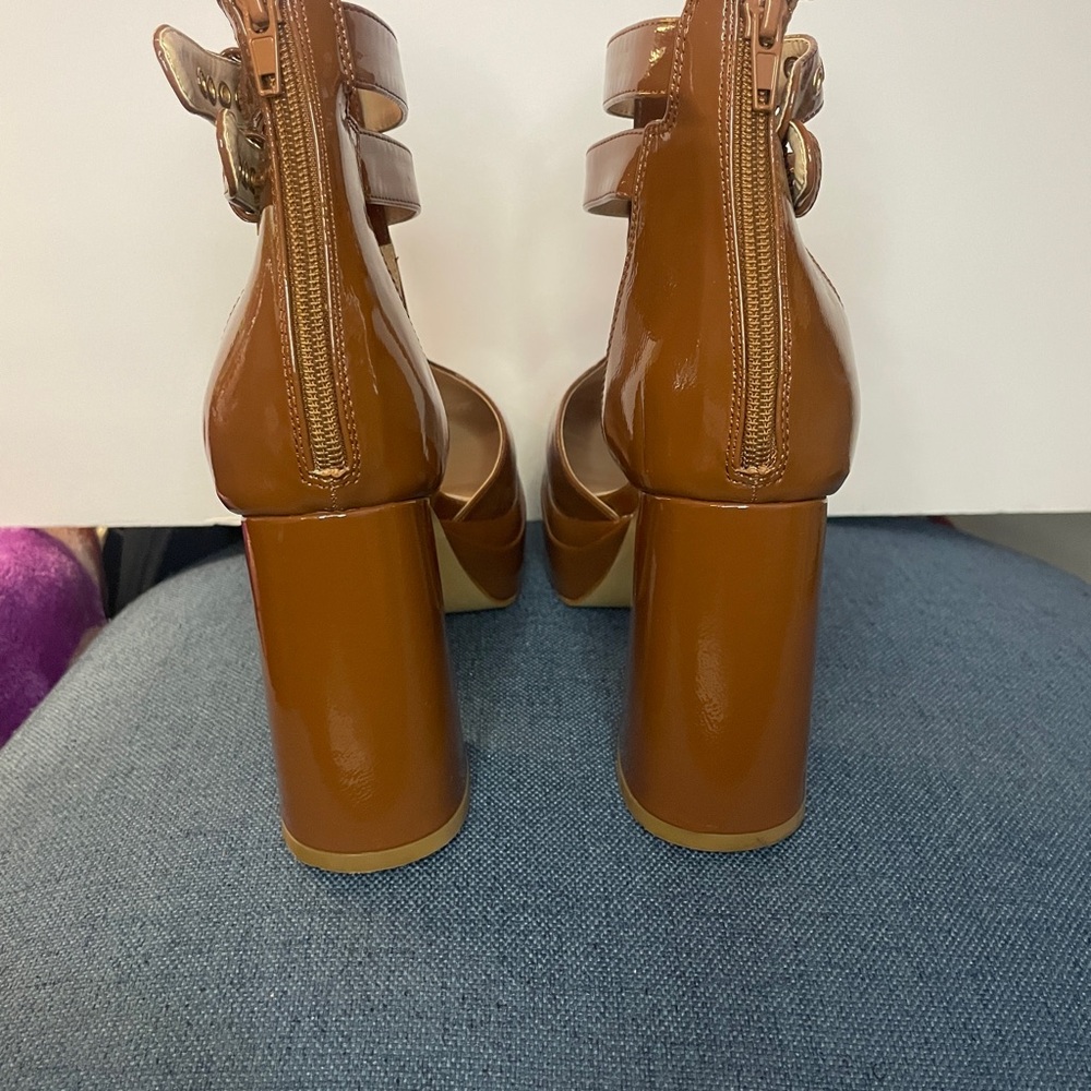 Maria Platform Heels| Cognac Patent | Size 9W| Fashion to Figure - Picture 5 of 11